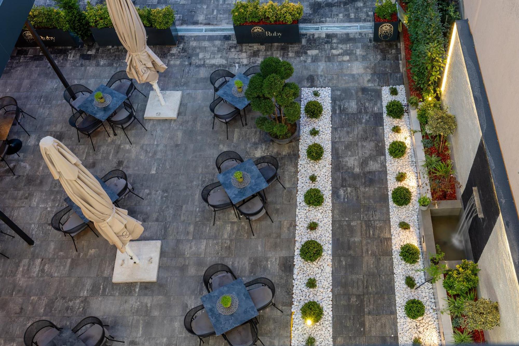 Ruby Hotel Prishtina Pristina Exterior foto